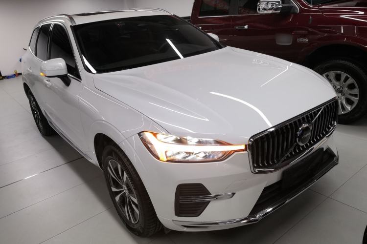 Used Volvo XC60 2025 B5 4x4 Smart Luxury Edition
