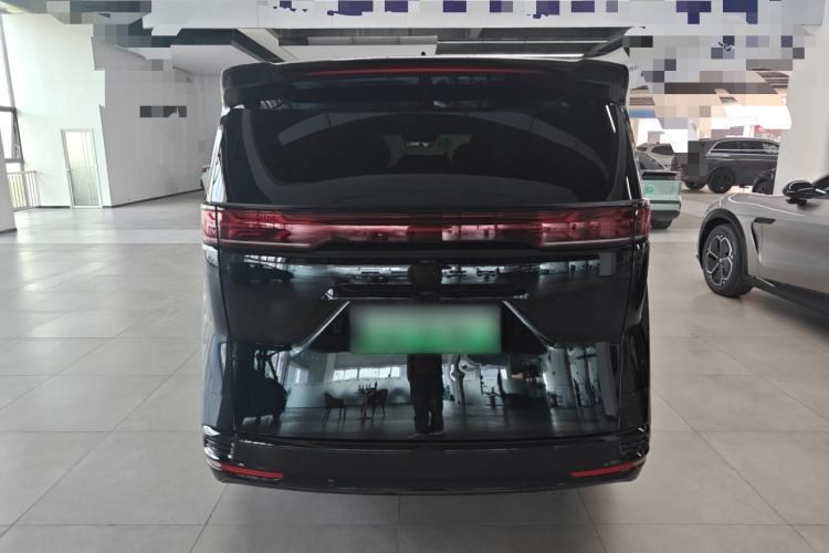 Used Denza D9 2025 DM-i Intelligent Drive 1020 Four-Wheel Drive Prestige Model
