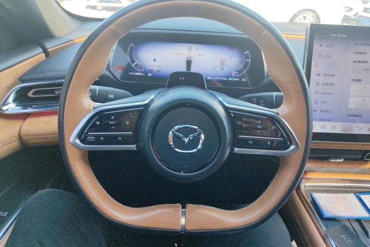 Used Mazda EZ-6 2024 Range-Extended 200 Luxury Edition
