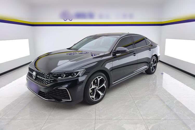 Used Volkswagen Passat 2023 Restyled 330TSI Starry Luxury Edition
