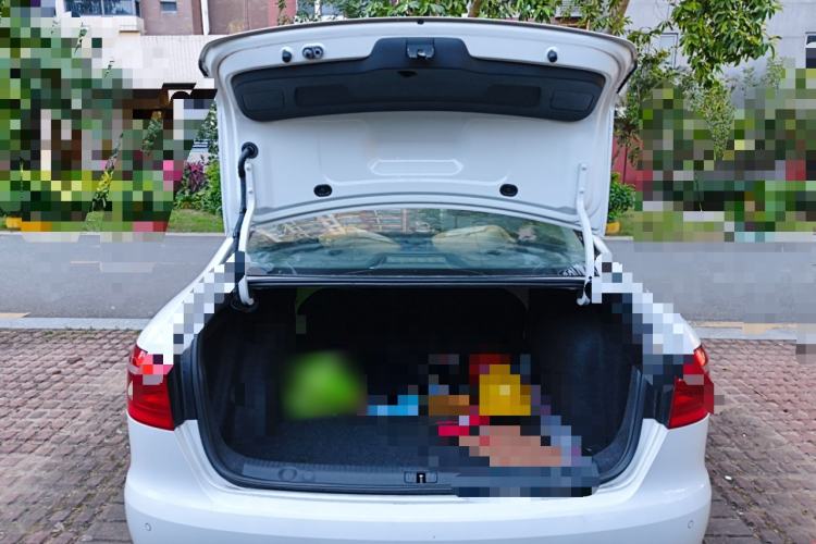 Used Volkswagen Lavida 2013 Restyled Classic 1.6L Automatic Comfort Edition
