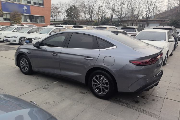 Used BYD Qin L 2025 DM-i Smart Drive 80KM Leading Model
