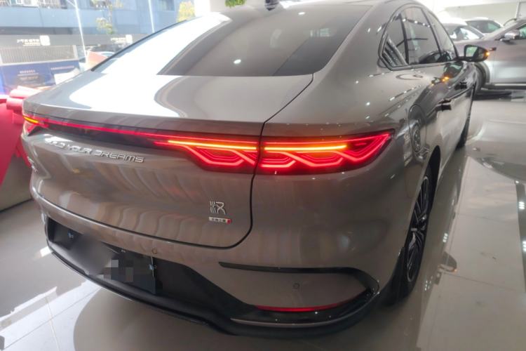 Used BYD Han 2025 DM-i Intelligent Driving Edition 125KM LiDAR Flagship Model
