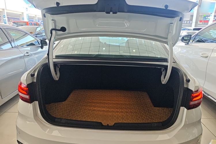 Used Volkswagen Lavida 2023 300TSI DSG Full-Comfort Edition
