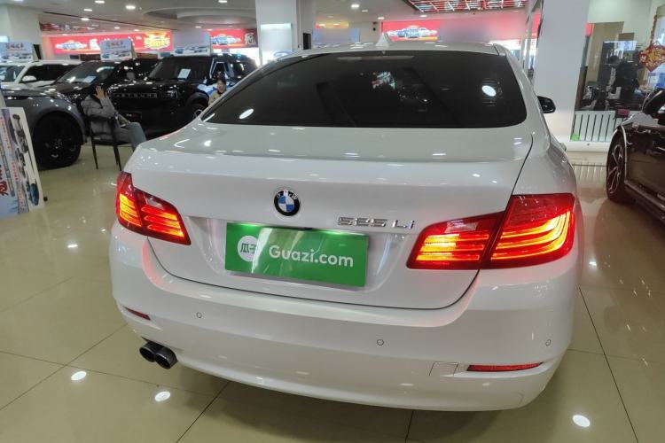 Used BMW 5 Series 2017 525Li Leading Model
