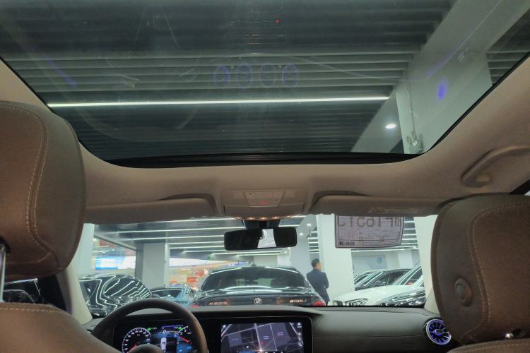 Used Mercedes-Benz E-Class New Energy 2023 E 350 e L Plug-in Hybrid Sedan
