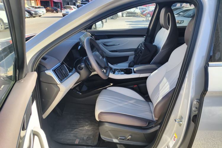 Used BYD Song PLUS New Energy 2025 EV Intelligent Driving Version 520km Premium Model
