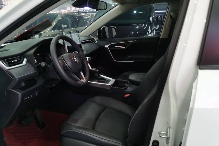 Used Toyota RAV4 2022 2.0L CVT Two-Wheel Drive Fashion Plus Edition
