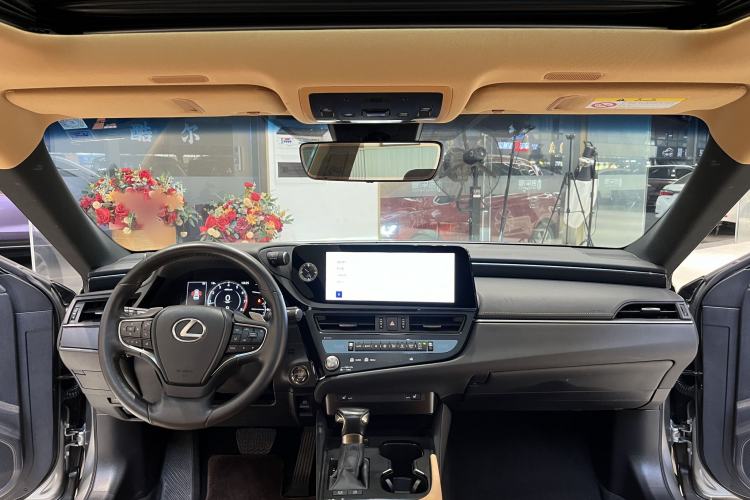 Used Lexus ES 2023 200 Excellence Edition