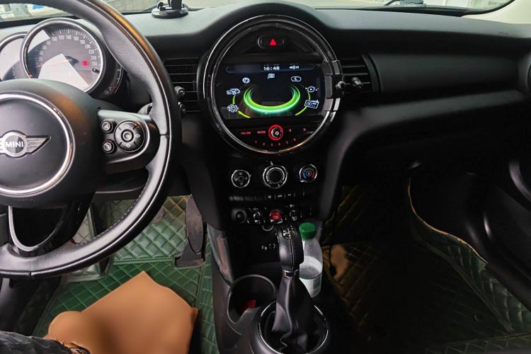 Used  MINI 2016 1.2T ONE Pioneer Edition
