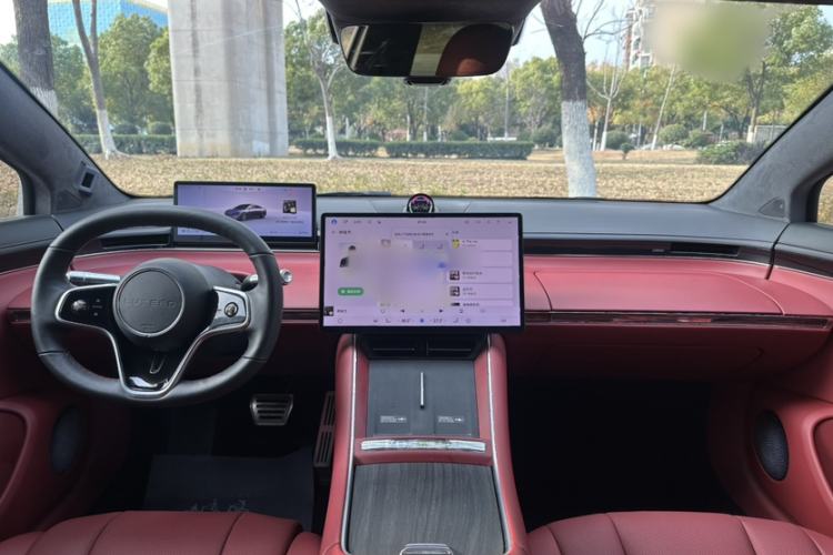 Used Hima Luxeed S7 2025 785 km Ultra
