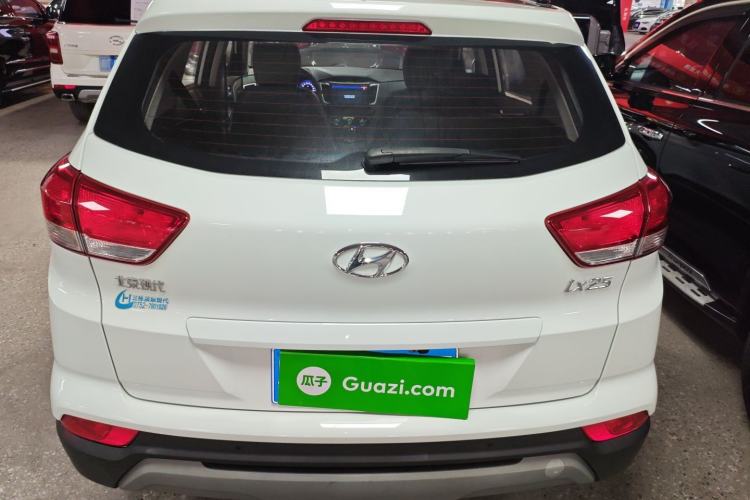 Used Hyundai ix25 2017 1.6L Automatic Smart Version
