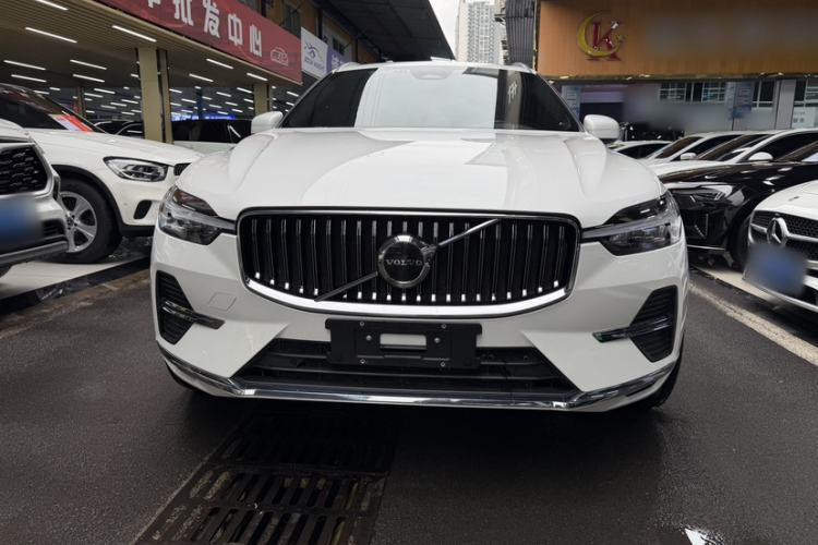 Used Volvo XC60 2022 B5 4x4 Smart Luxury Edition
