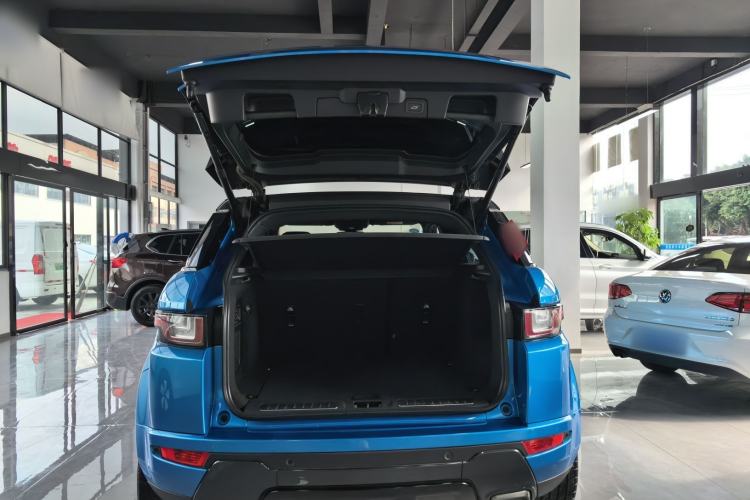 Used Land Rover Range Rover Evoque 2018 240 PS Dream Lotus Lake Blue Limited Edition
