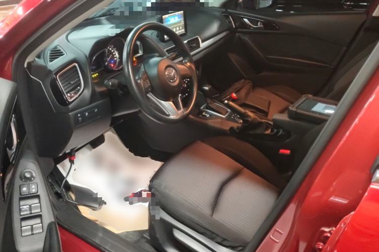 Used Mazda Mazda 3 Axela 2016 Hatchback 1.5L Automatic Comfort Model