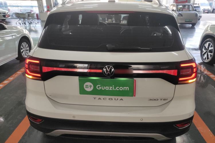 Used Volkswagen Tacqua 2021 200TSI DSG JoyConnect Edition