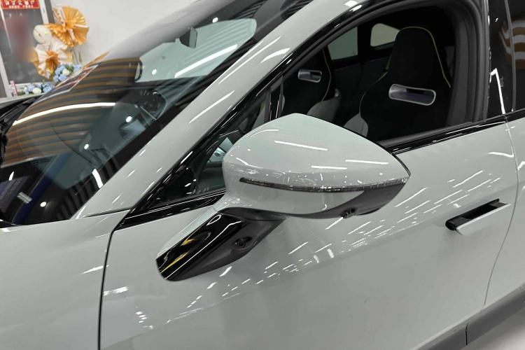 Used  11 2022 Long-Range Dual-Motor Luxury Edition 5 Seats
