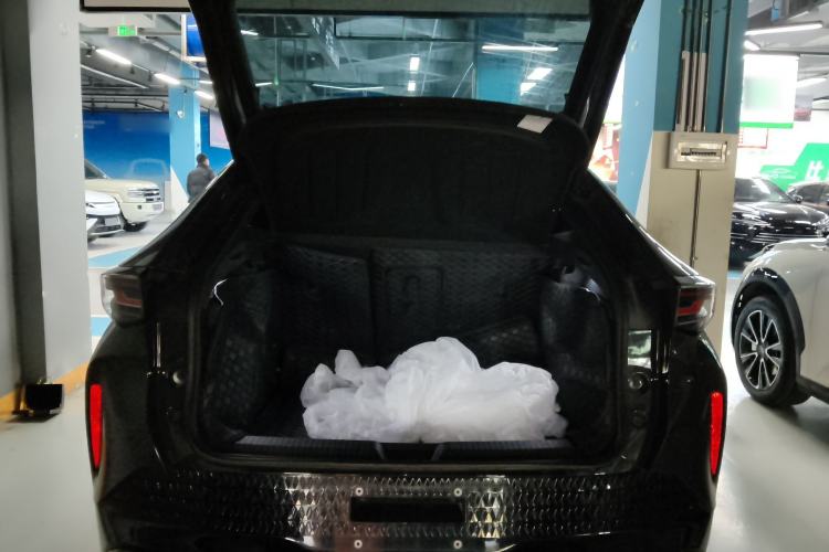 Used Volkswagen ID.UNYX 2024 Pro Long-Range Version