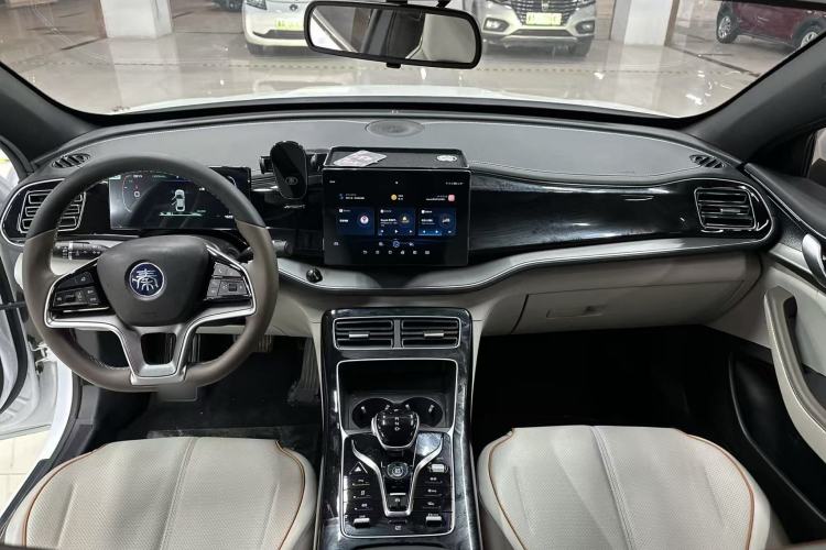 Used BYD Qin PLUS 2023 Champion Edition EV 510KM Leading Model