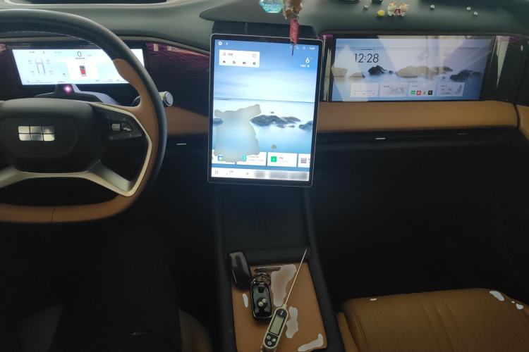 Used  L7 2023 1.5T 115 km Starship
