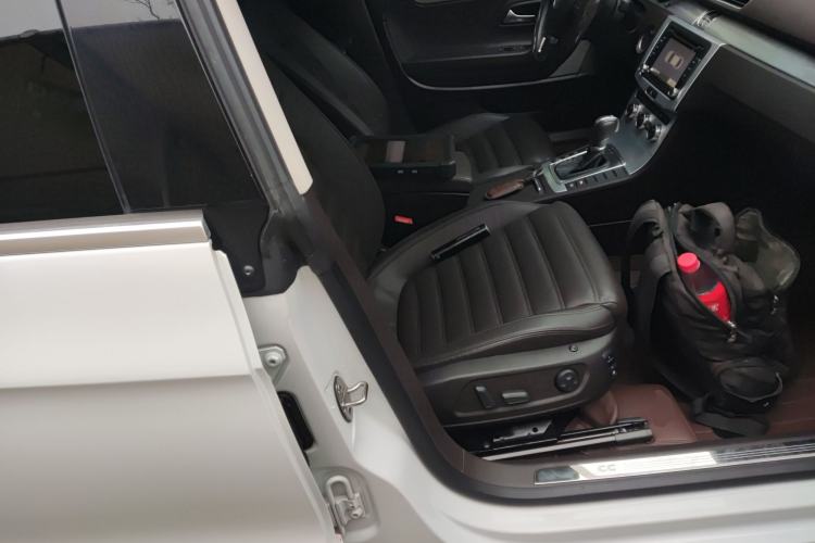 Used Volkswagen FAW-Volkswagen CC 2016 1.8TSI Luxury Model
