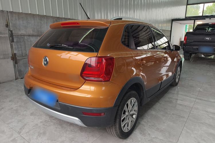Used Volkswagen Polo 2016 1.6L Cross Polo Automatic
