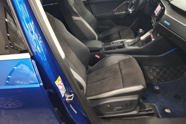 Used Audi Q3 2019 40 TFSI Fashion Dynamic Model
