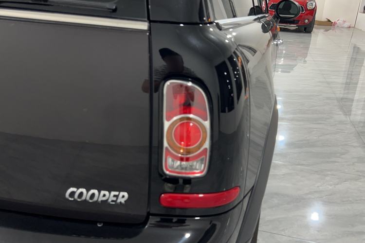 Used  Clubman 2011 1.6L COOPER Fun
