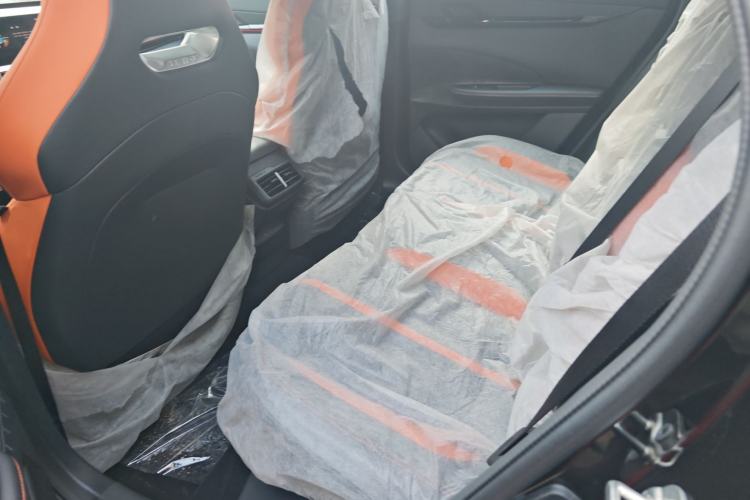 Used Changan UNI-V 2025 1.5T 500Bar Prestige Sporty Version
