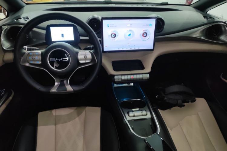 Used BYD Dolphin 2023 420 km Fashion Edition