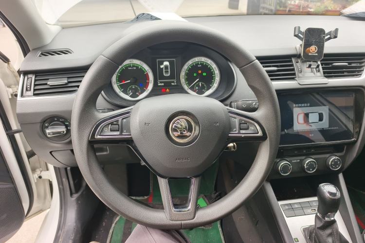 Used Skoda Octavia 2020 1.5L Automatic SmartDrive Luxury Edition
