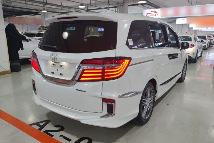 Used Honda Elysion 2019 2.0L Hybrid Luxury Edition
