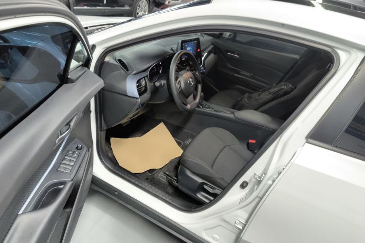 Used Toyota IZOA 2021 Dual-Motor 2.0L Yixiang Edition
