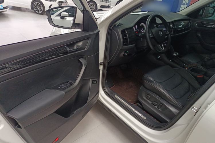 Used Skoda Kodiaq 2017 TSI330 7-Seater Two-Wheel-Drive Luxury Tech Edition