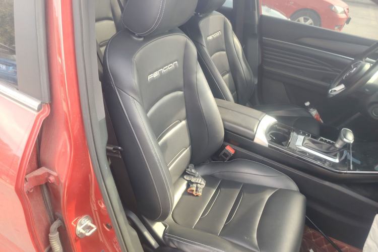 Used Dongfeng Fengon ix5 2019 220T CVT ZhiShang Trim China V Standard