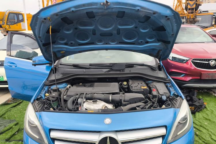 Used Mercedes-Benz B-Class 2012 B 200
