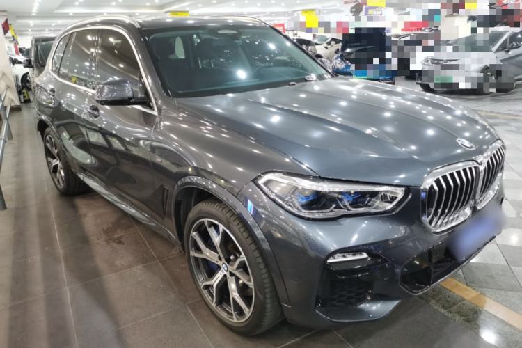 Used BMW X5 2019 xDrive40i Luxury Model with M Sport Package
