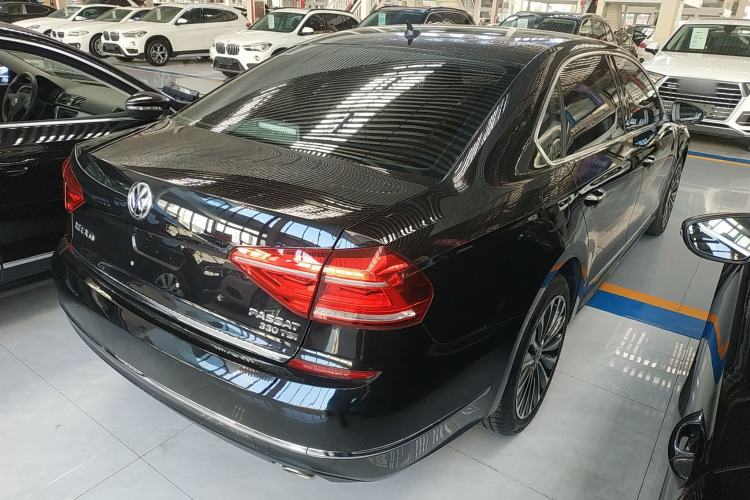 Used Volkswagen Passat 2017 330TSI DSG Prestige Edition
