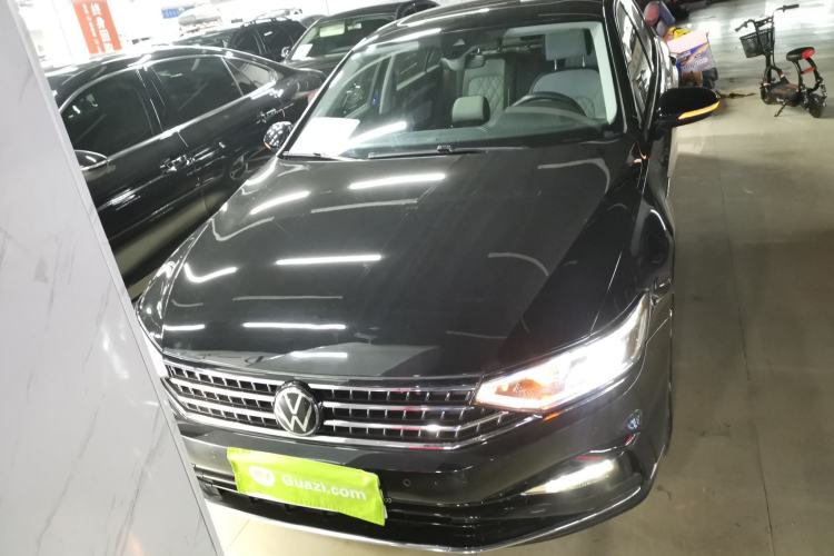 Used Volkswagen Magotan 2023 2 Million Units Commemorative Edition 330TSI DSG Luxury Version
