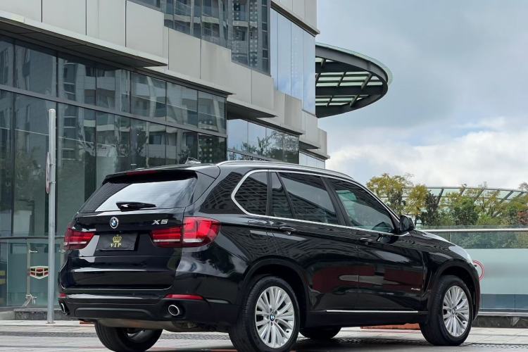 Used BMW X5 2014 xDrive35i Luxury Model
