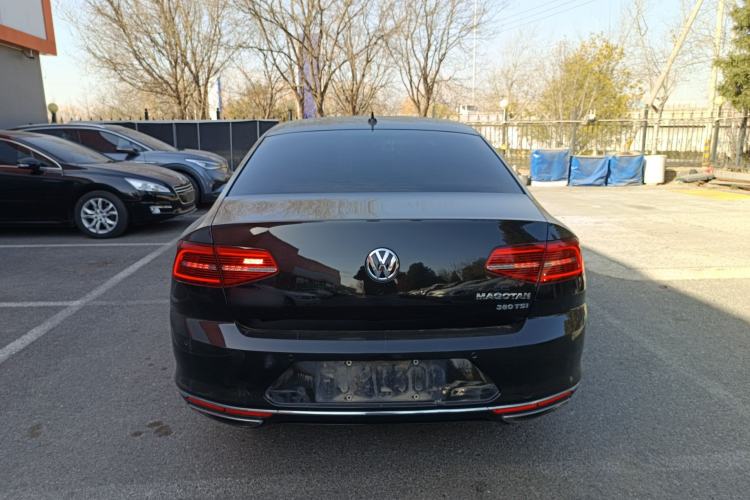 Used Volkswagen Magotan 2018 380TSI DSG Prestige Model

