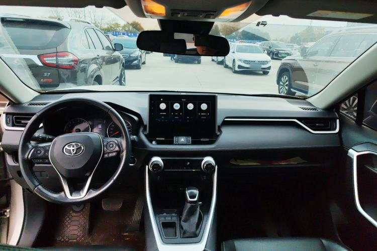 Used Toyota Wildlander 2021 2.0L CVT Two-Wheel Drive Luxury Edition
