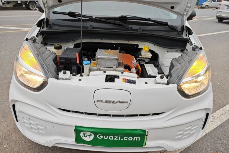 Used Roewe Clever 2021 302 km New Four-Seater Super-Efficient Version
