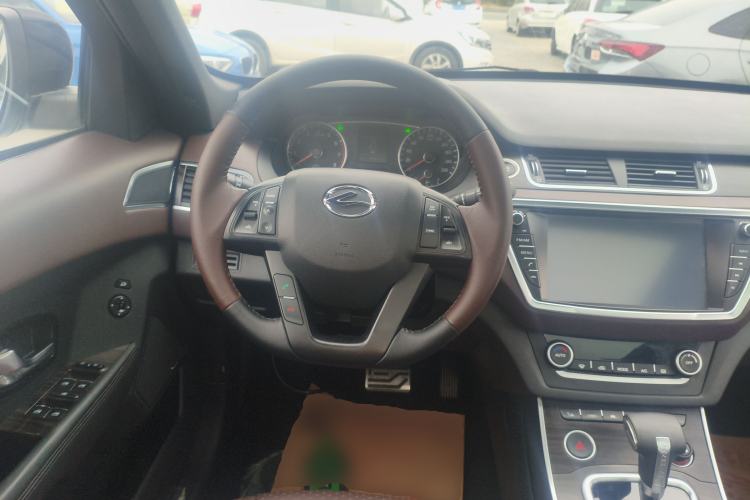 Used Land X7 2015 2.0T Panoramic Prestige Edition
