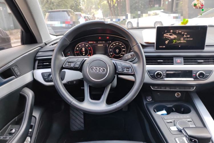 Used Audi A4L 2018 30th Anniversary Edition 40 TFSI Fashion Model