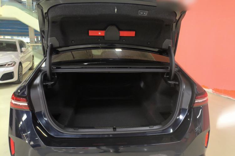 Used BMW 5 Series 2024 530Li Luxury Edition M Sport Package