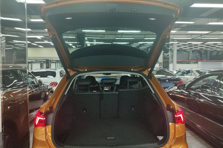 Used Audi Q3 2020 40 TFSI Fashion Dynamic Model
