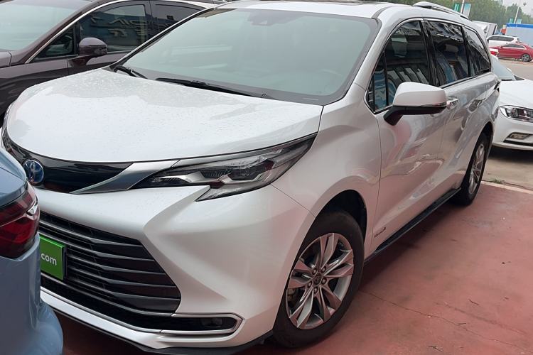 Used Toyota Sienna 2021 2.5L Hybrid Ultimate Edition
