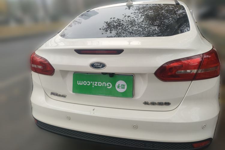 Used Ford Focus 2017 Sedan 1.6L Automatic Fashion Edition Smart Drive Version
