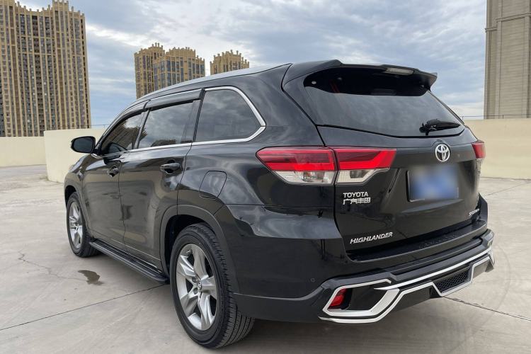 Used Toyota Highlander 2018 2.0T Four-Wheel Drive Prestige Version 7 Seats China V Emission Standard
